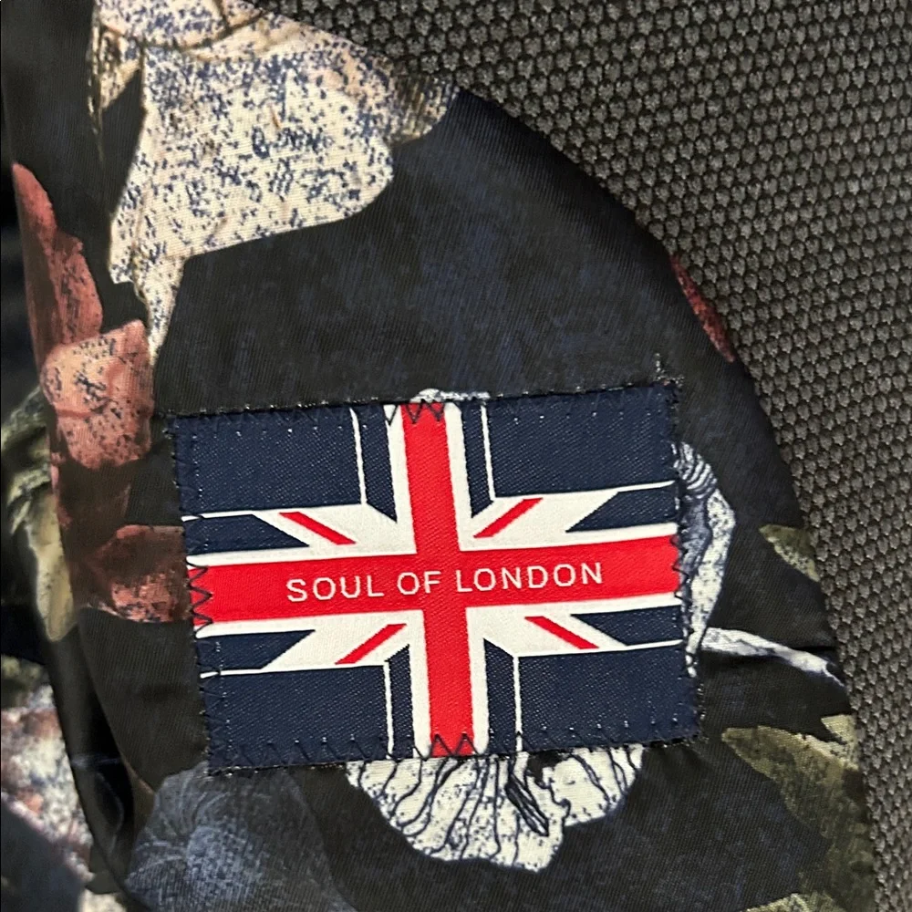 Soul of London Men’s Blazer in Gray and Black, Elbow Patches, Size 40R